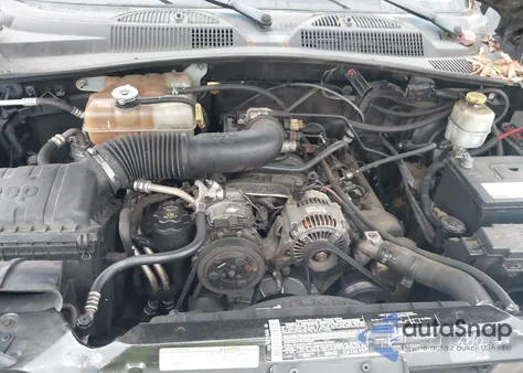 2005 Jeep Liberty Sport z USA, uszkodzony, nr VIN 1J4GK48K85W694490